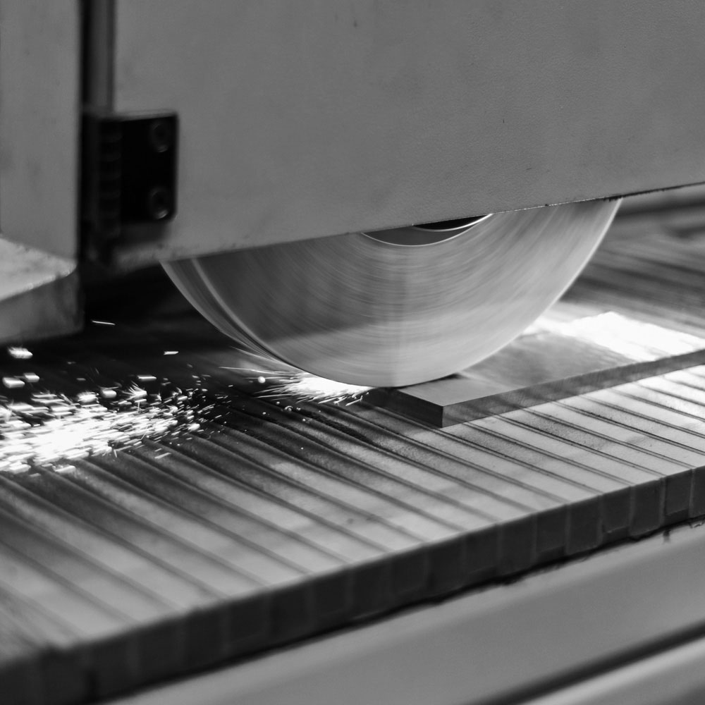 Risa Präzisionsmechanik AG - Flachschleifen